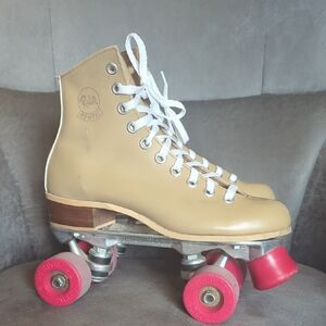 Riedell Skate Rentals 150 Tan Leather Women's 7